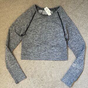 NWT Victoria’s Secret PINK crop top